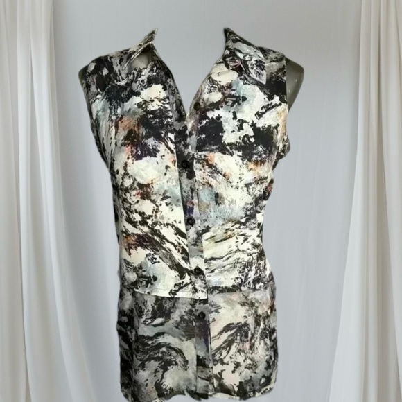 ✅Vera Wang Button  Down Top - Picture 1 of 15